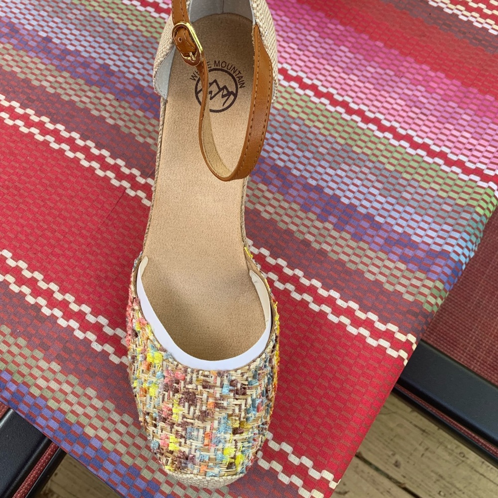 New in Box White Mountain Multicolor Tweed Wedge Sandals